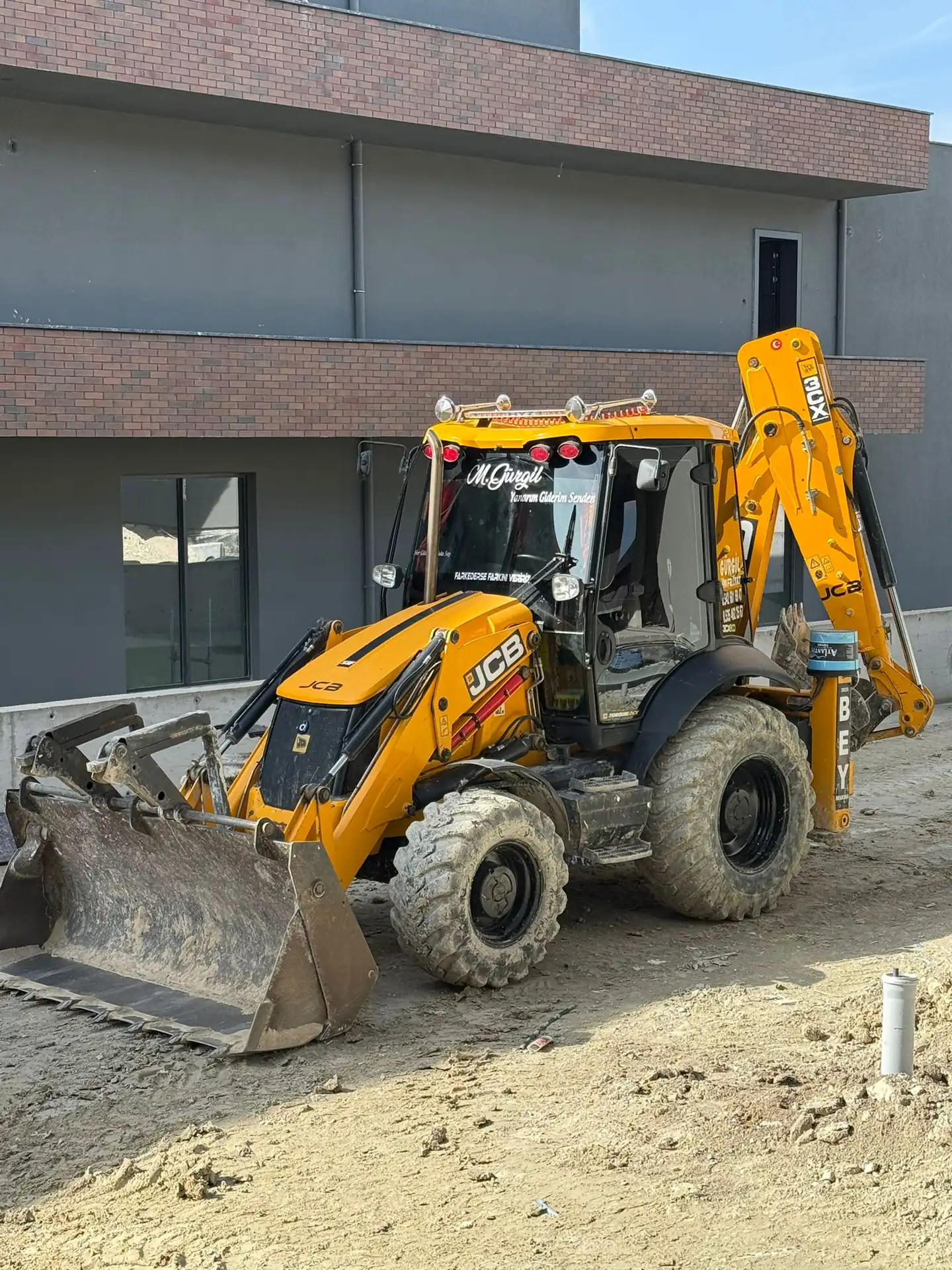 Gürgil Hafriyat | Gürgil Hafriyat | Yıkım - Hafriyat - Altyapı - Kanal